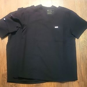 NEW Figs black chisec small